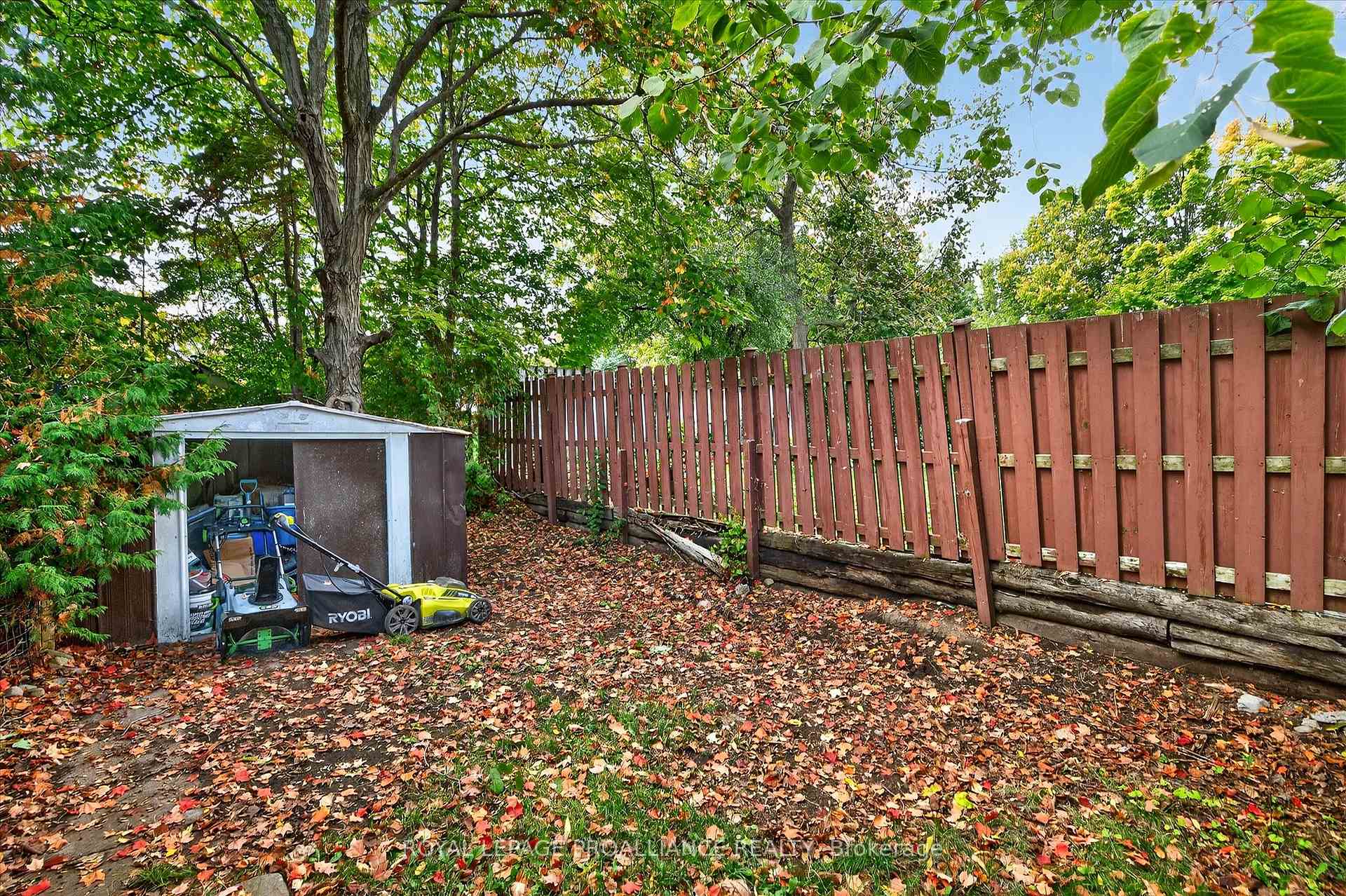 Photo 34 of 2 Seneca Road, Peterborough, Northcrest Ward 5 — HOMEH