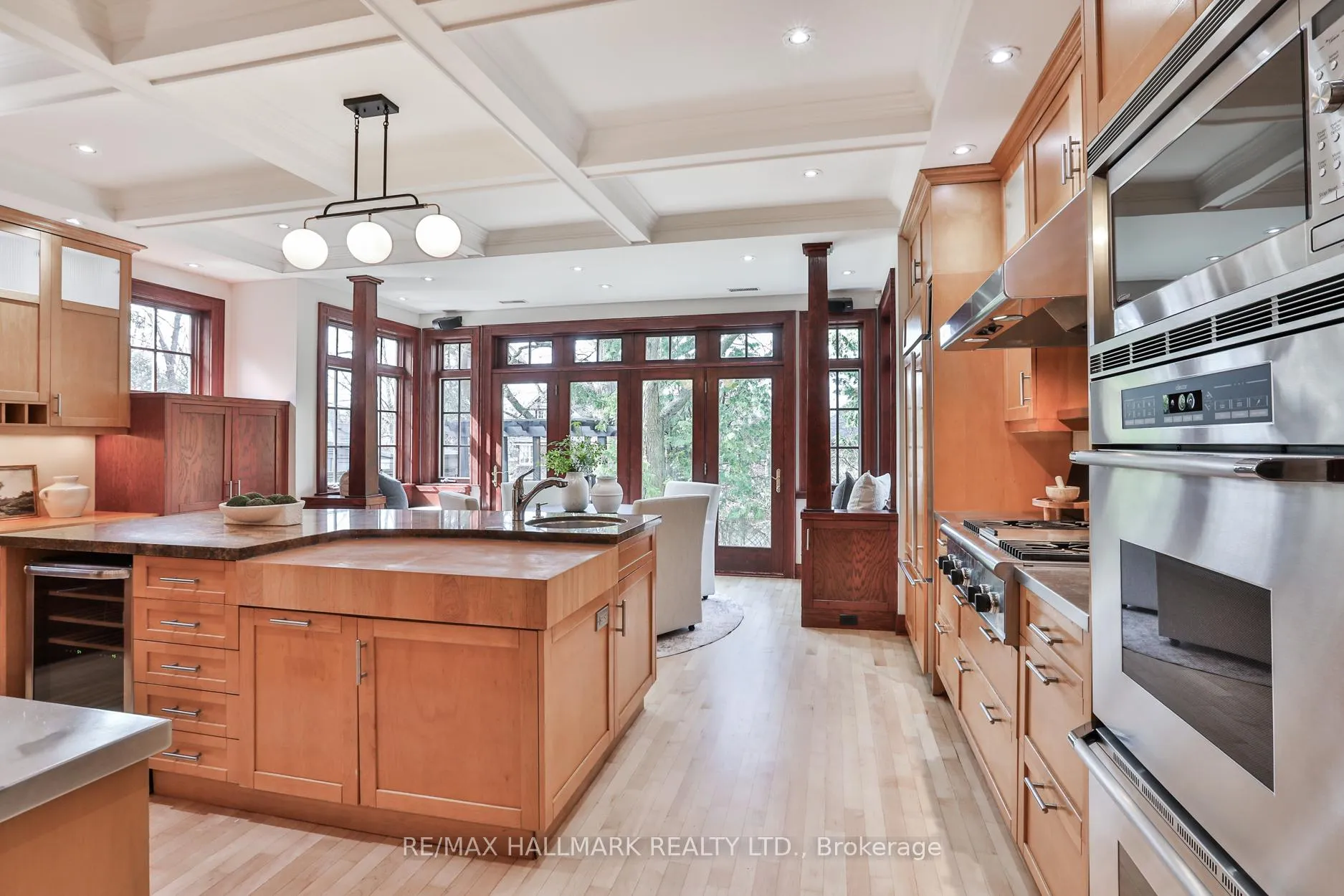 Photo 8 of 30 Oswald Crescent, Toronto, Mount Pleasant West — HOMEH