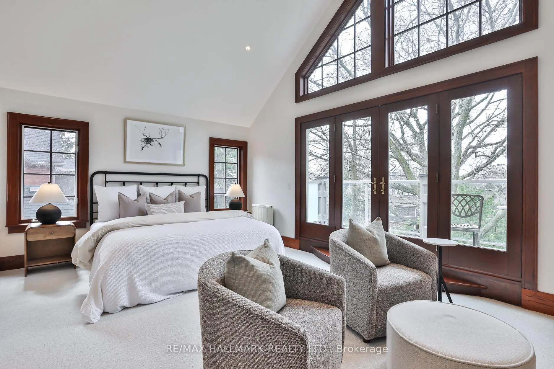Photo 14 of 30 Oswald Crescent, Toronto, Mount Pleasant West — HOMEH