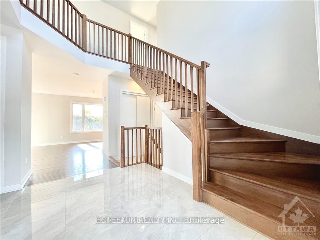 Photo 3 of 764 Eminence Street, Ottawa, Barrhaven - Half Moon Bay — HOMEH