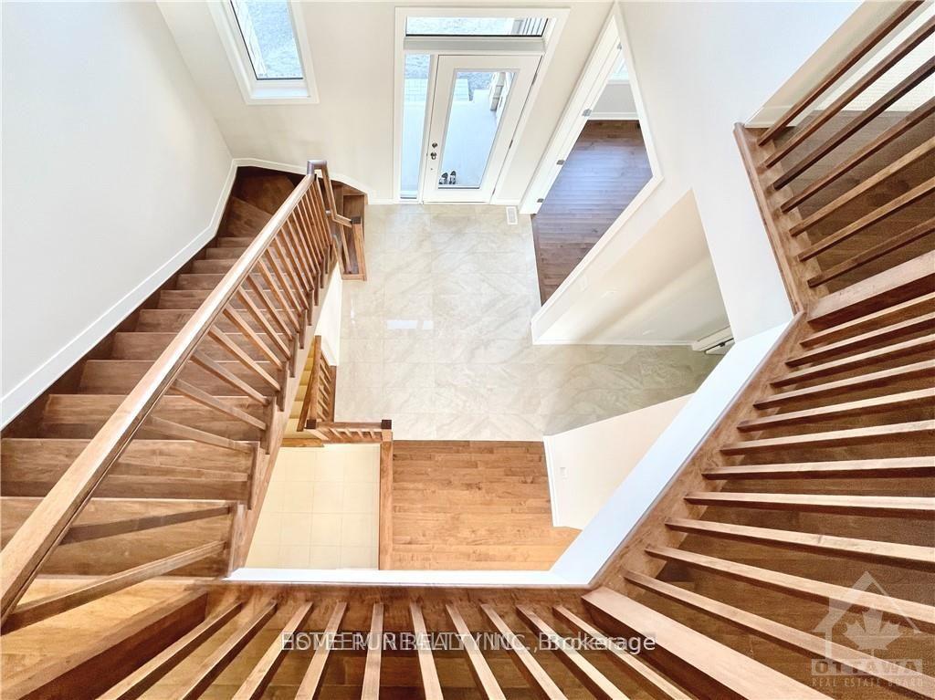 Photo 4 of 764 Eminence Street, Ottawa, Barrhaven - Half Moon Bay — HOMEH