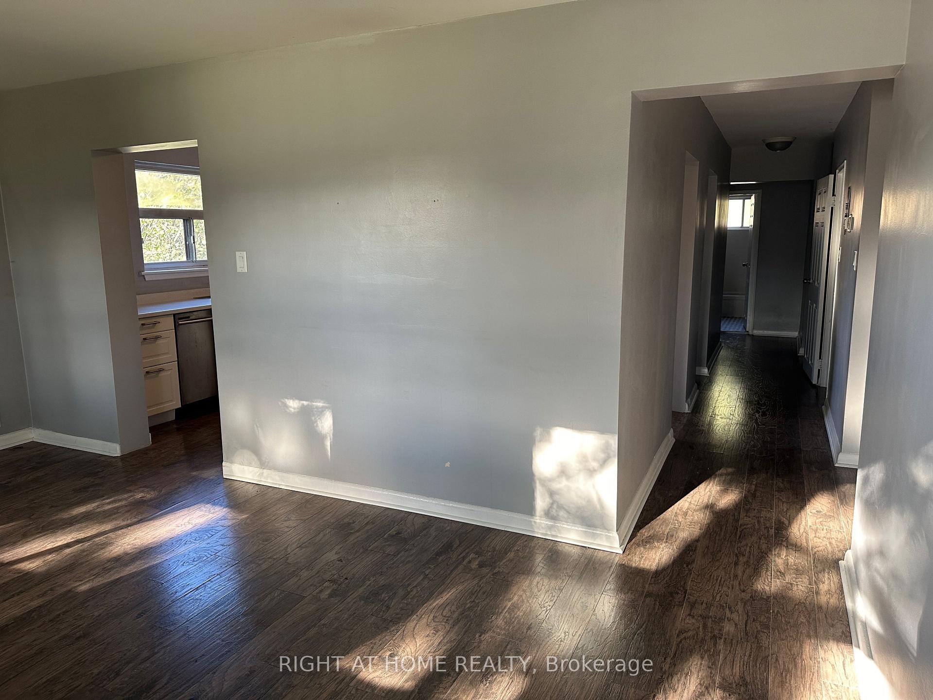 Photo 10 of Unit 2, 1033 Ravine Road, Oshawa, Lakeview — HOMEH