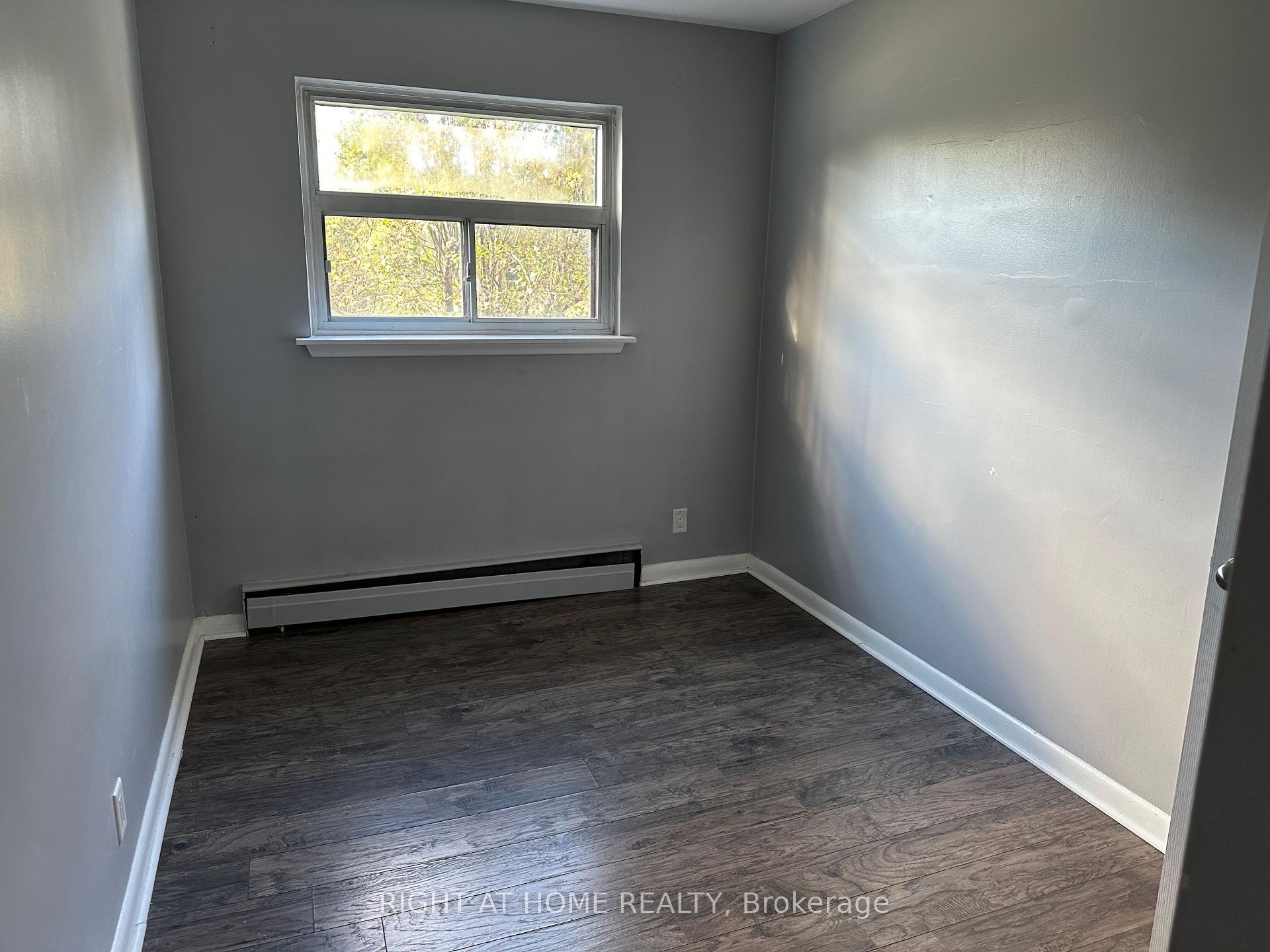 Photo 12 of Unit 2, 1033 Ravine Road, Oshawa, Lakeview — HOMEH