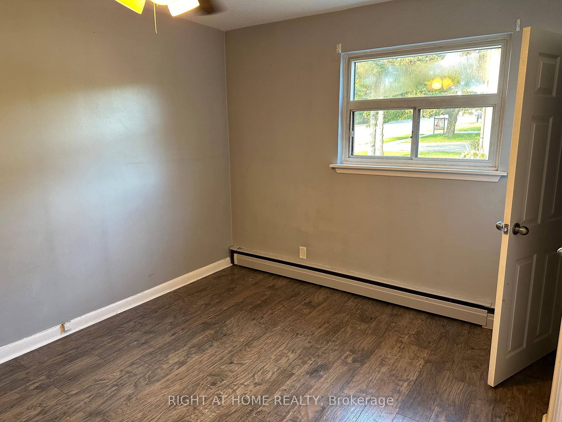 Photo 13 of Unit 2, 1033 Ravine Road, Oshawa, Lakeview — HOMEH