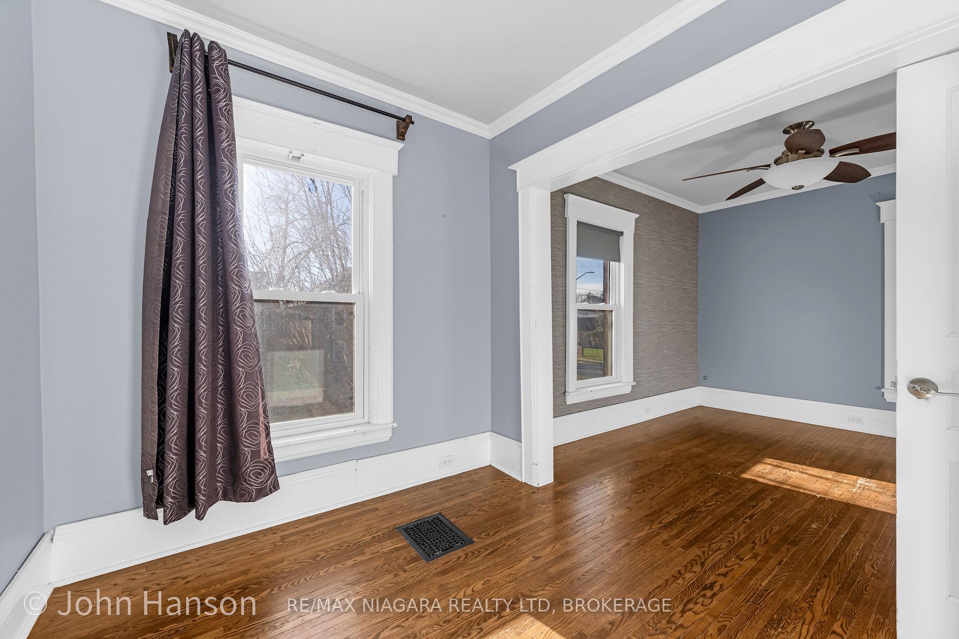 Photo 18 of 108 Maple Avenue, Welland, Broadway — HOMEH