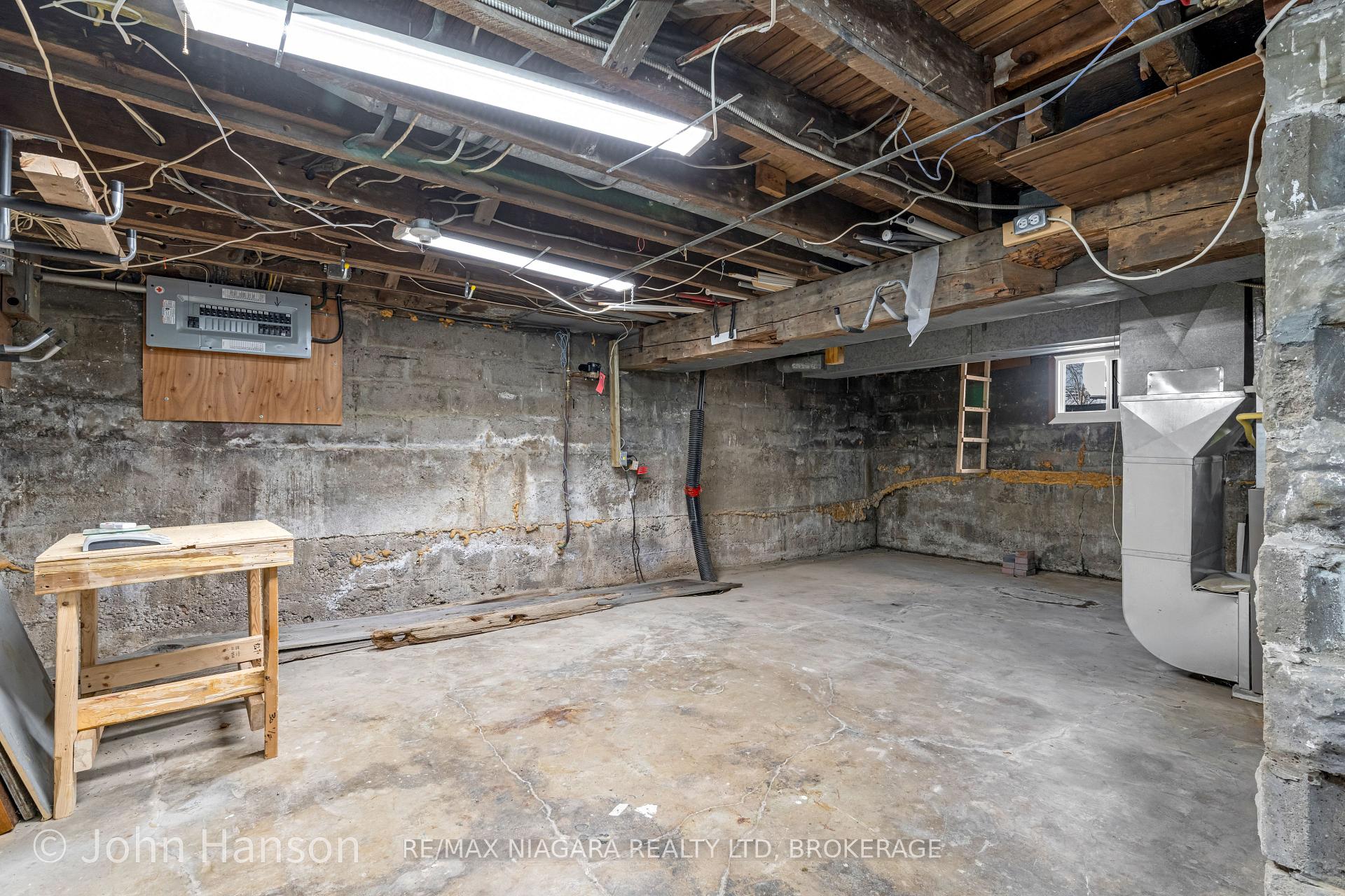Photo 28 of 108 Maple Avenue, Welland, Broadway — HOMEH