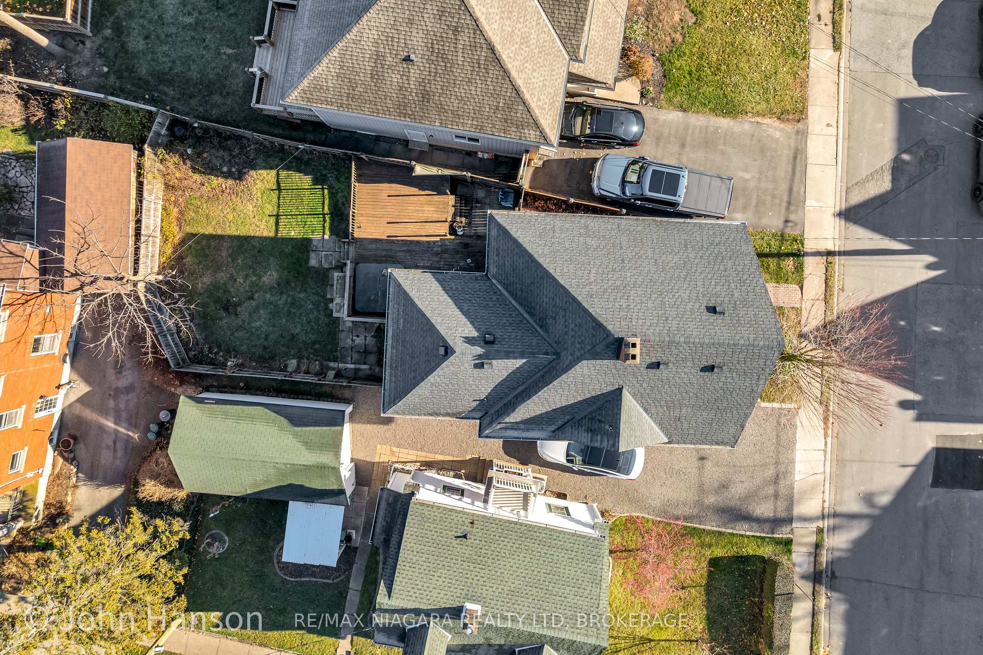Photo 38 of 108 Maple Avenue, Welland, Broadway — HOMEH