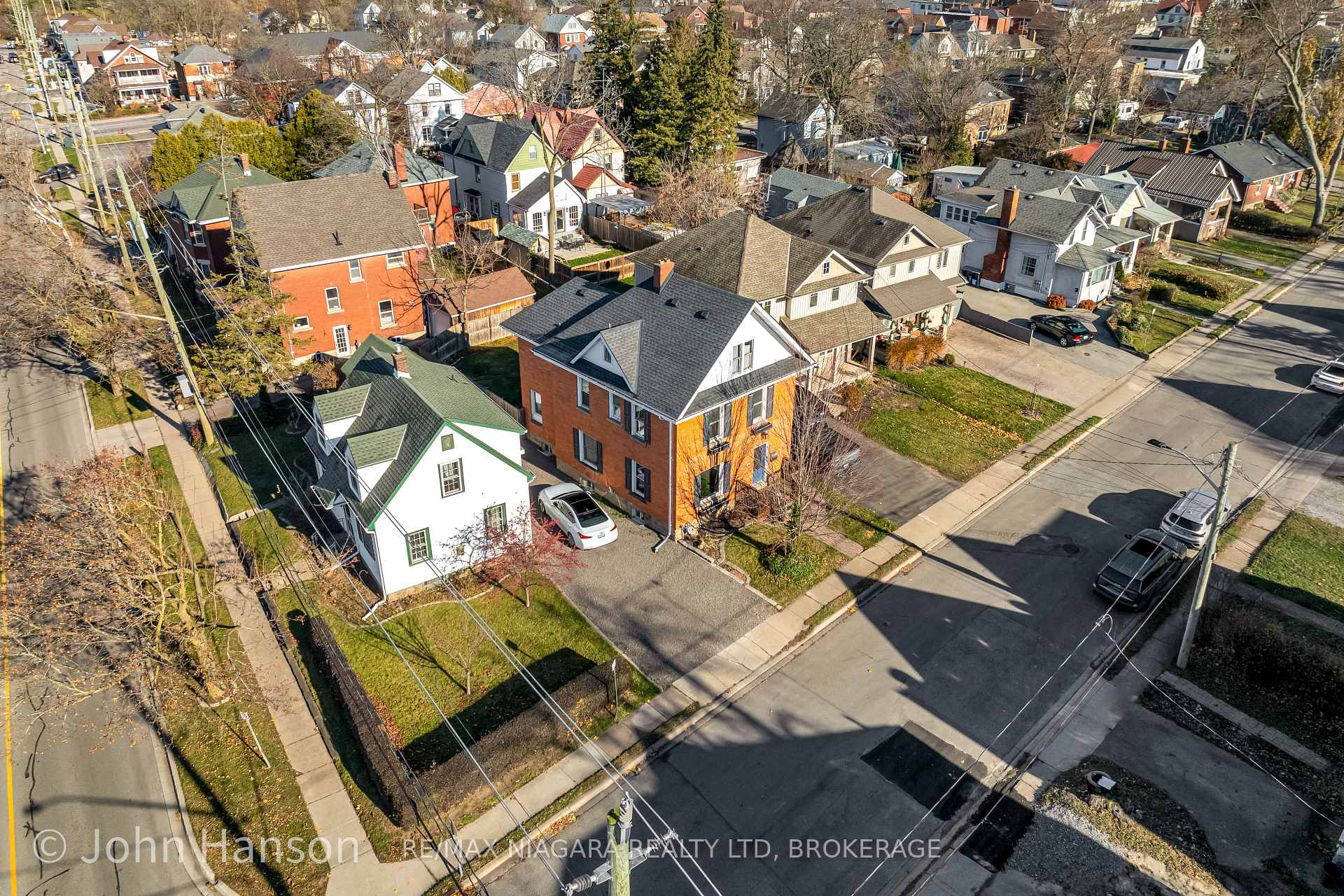 Photo 40 of 108 Maple Avenue, Welland, Broadway — HOMEH