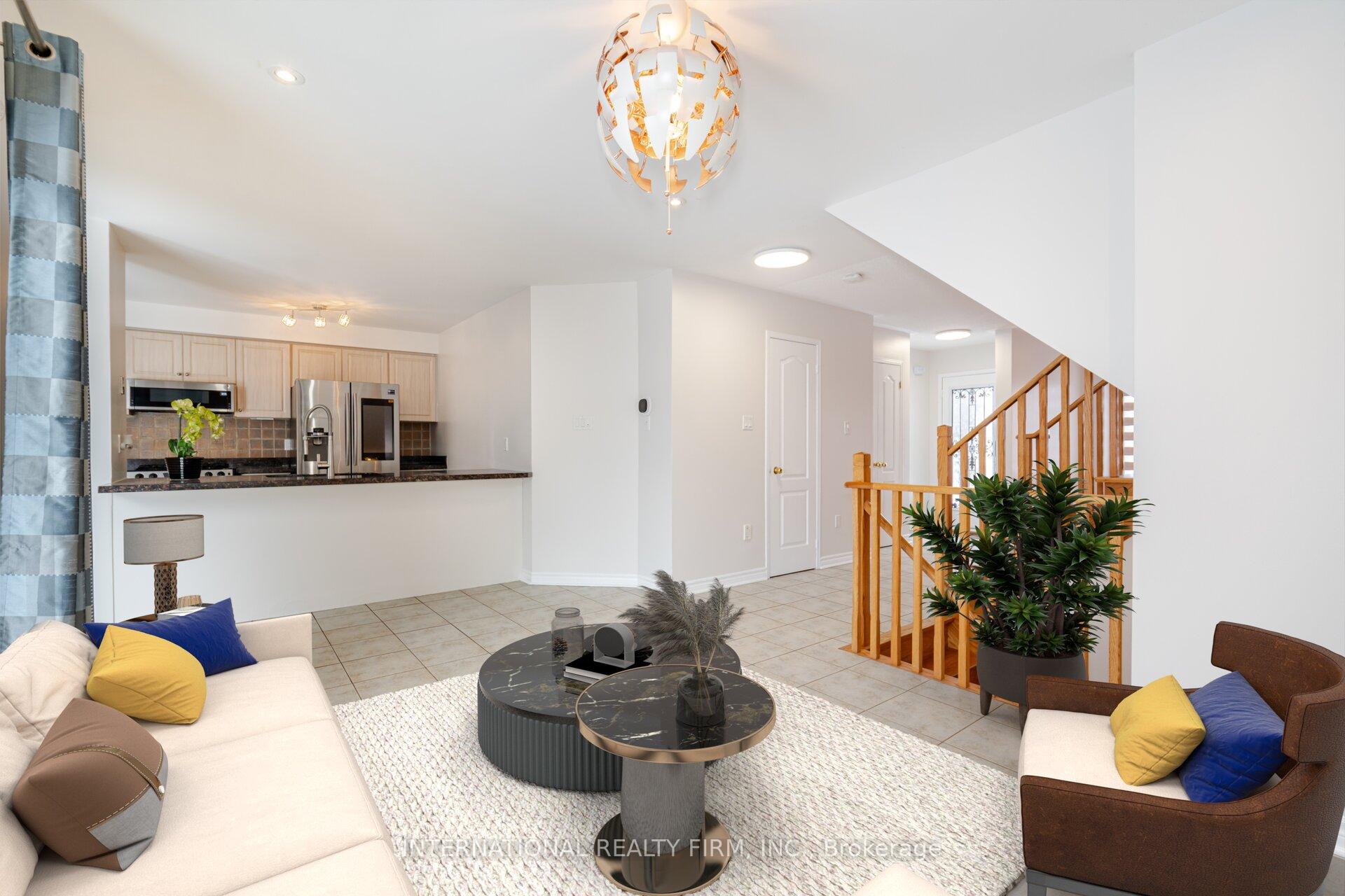 Photo 13 of 42 Matthew Drive, Vaughan, East Woodbridge — HOMEH