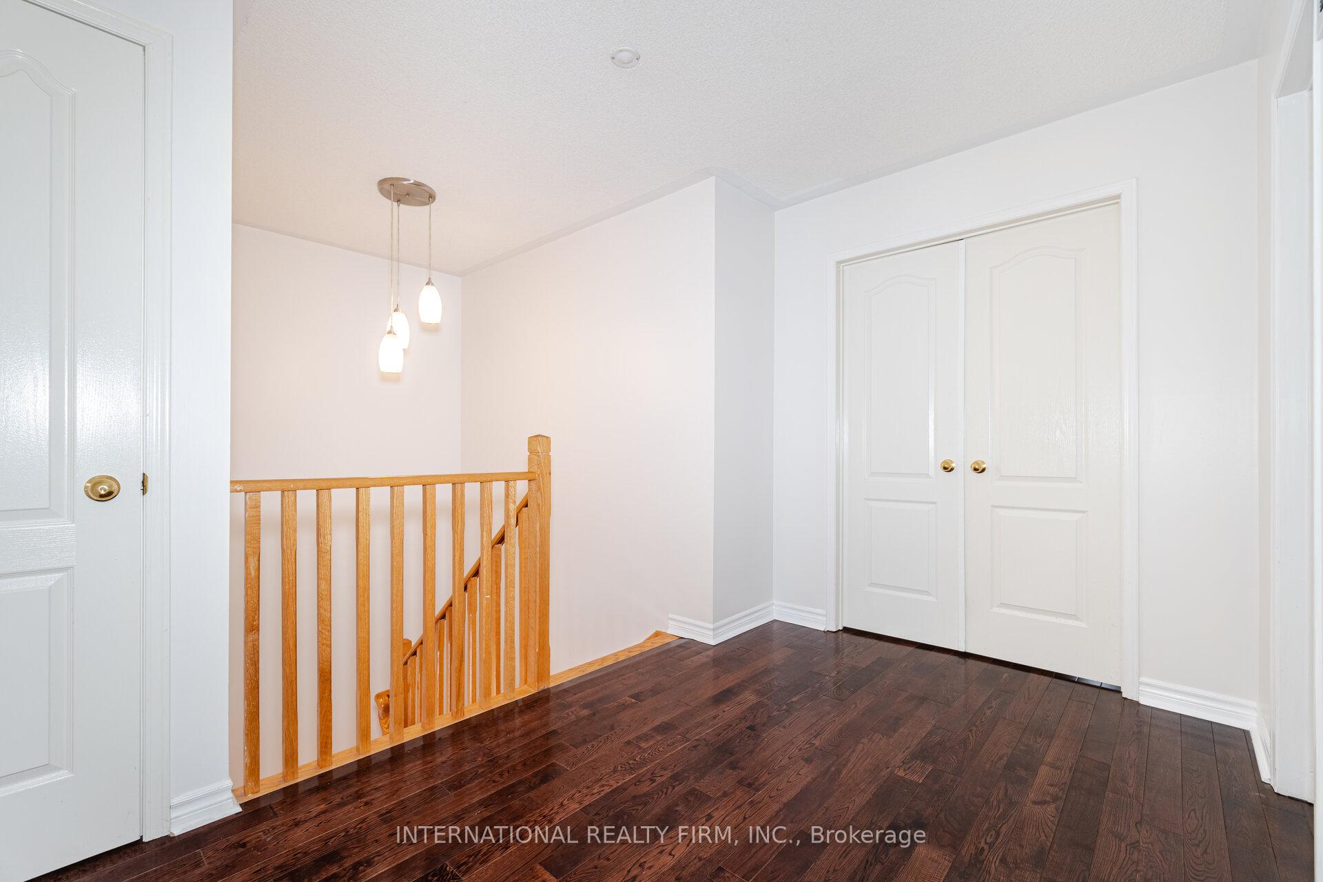 Photo 22 of 42 Matthew Drive, Vaughan, East Woodbridge — HOMEH
