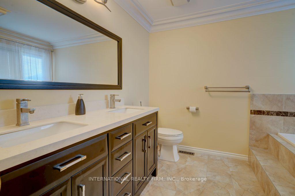 Photo 28 of 42 Matthew Drive, Vaughan, East Woodbridge — HOMEH