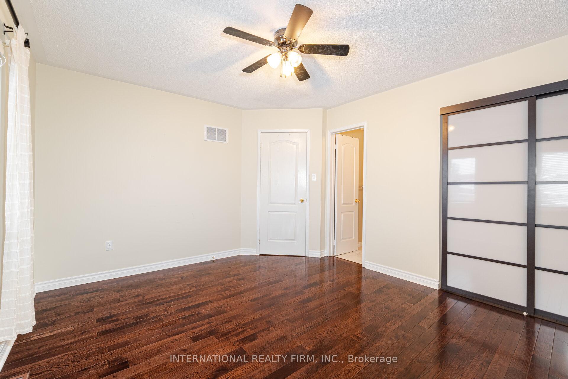 Photo 30 of 42 Matthew Drive, Vaughan, East Woodbridge — HOMEH