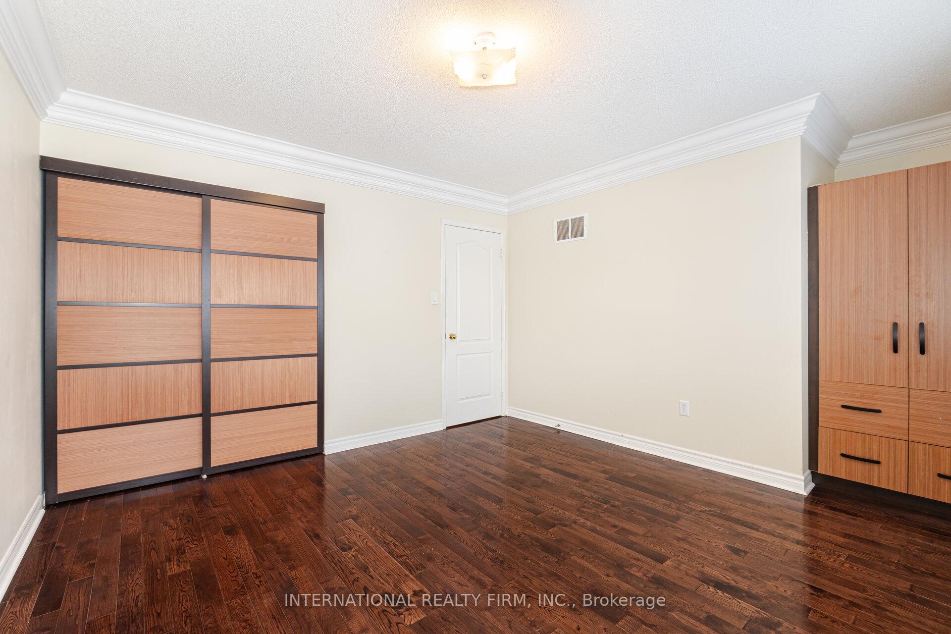 Photo 31 of 42 Matthew Drive, Vaughan, East Woodbridge — HOMEH