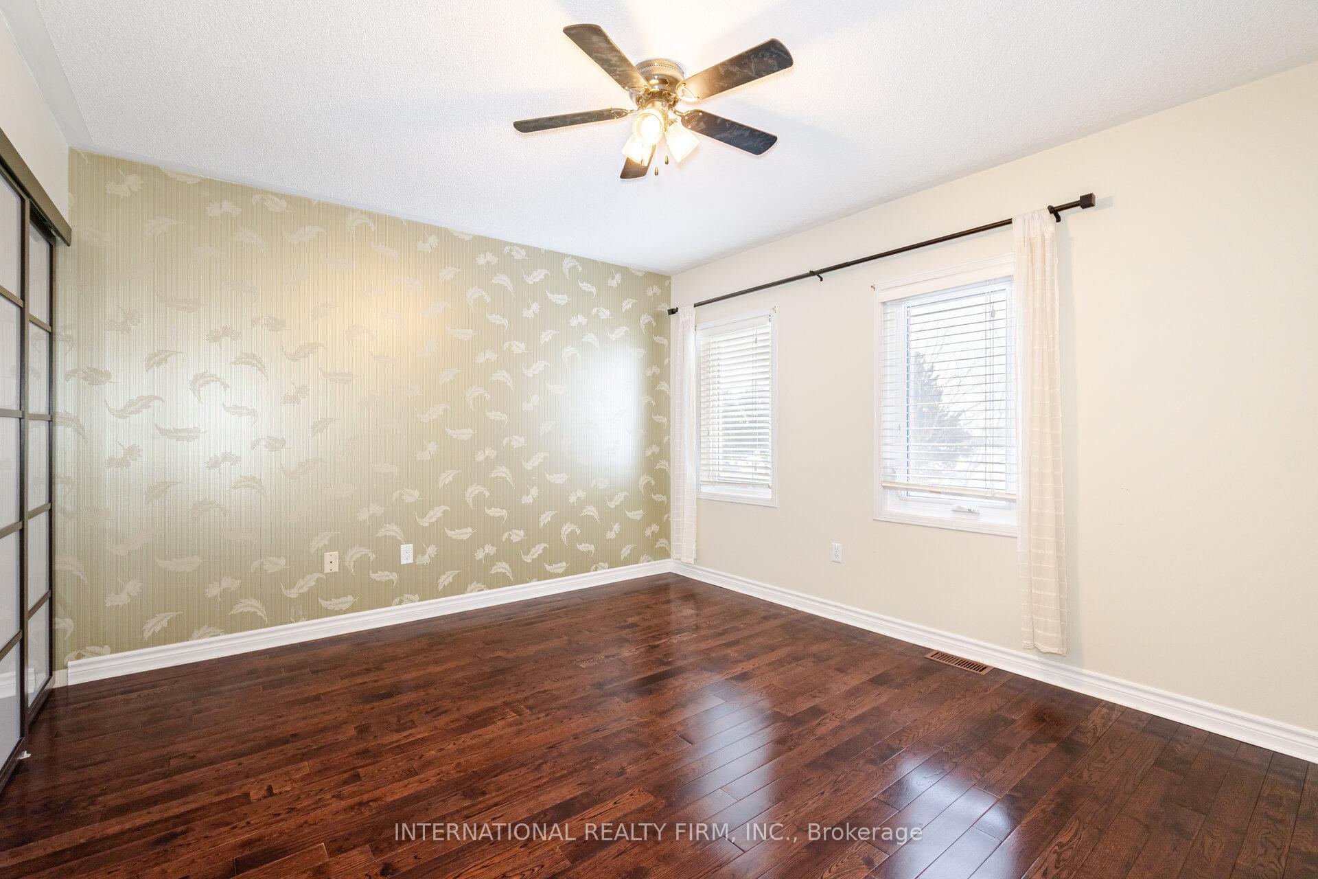 Photo 32 of 42 Matthew Drive, Vaughan, East Woodbridge — HOMEH