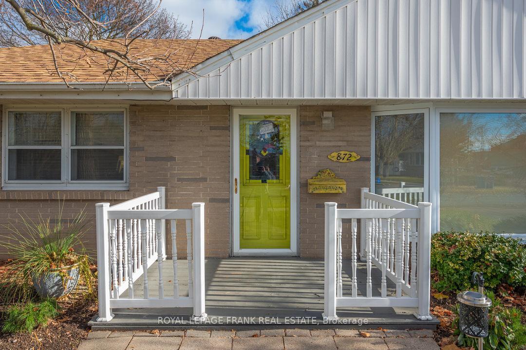Photo 3 of 872 Western Avenue, Peterborough, Otonabee Ward 1 — HOMEH