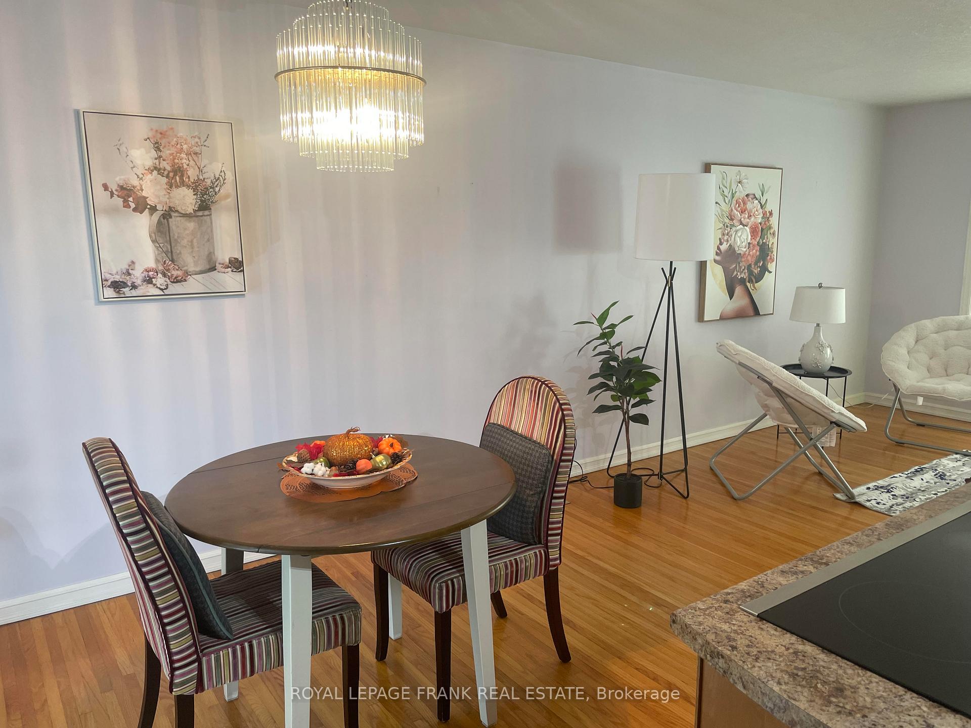 Photo 17 of 872 Western Avenue, Peterborough, Otonabee Ward 1 — HOMEH