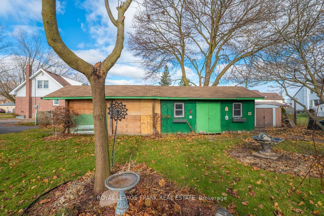 Photo 40 of 872 Western Avenue, Peterborough, Otonabee Ward 1 — HOMEH