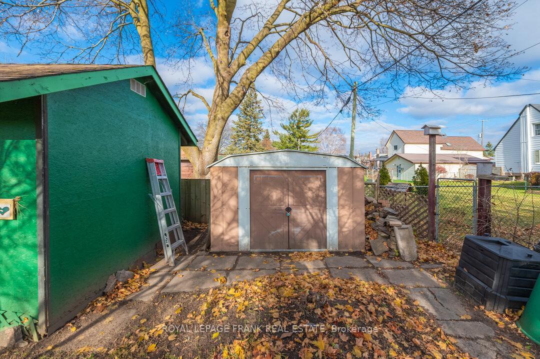 Photo 41 of 872 Western Avenue, Peterborough, Otonabee Ward 1 — HOMEH