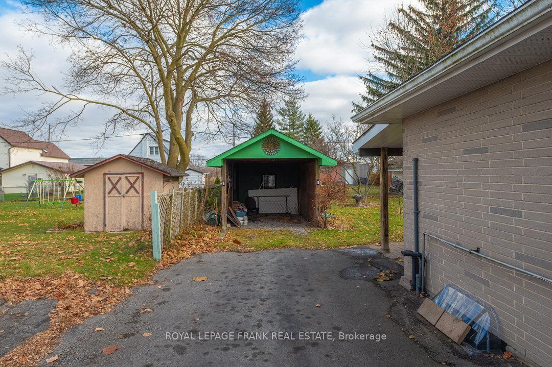 Photo 43 of 872 Western Avenue, Peterborough, Otonabee Ward 1 — HOMEH