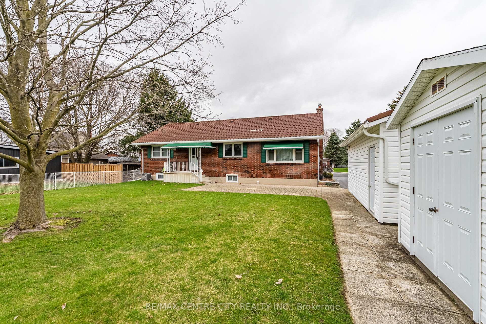 Photo 42 of 88 Pine Street W, Aylmer — HOMEH
