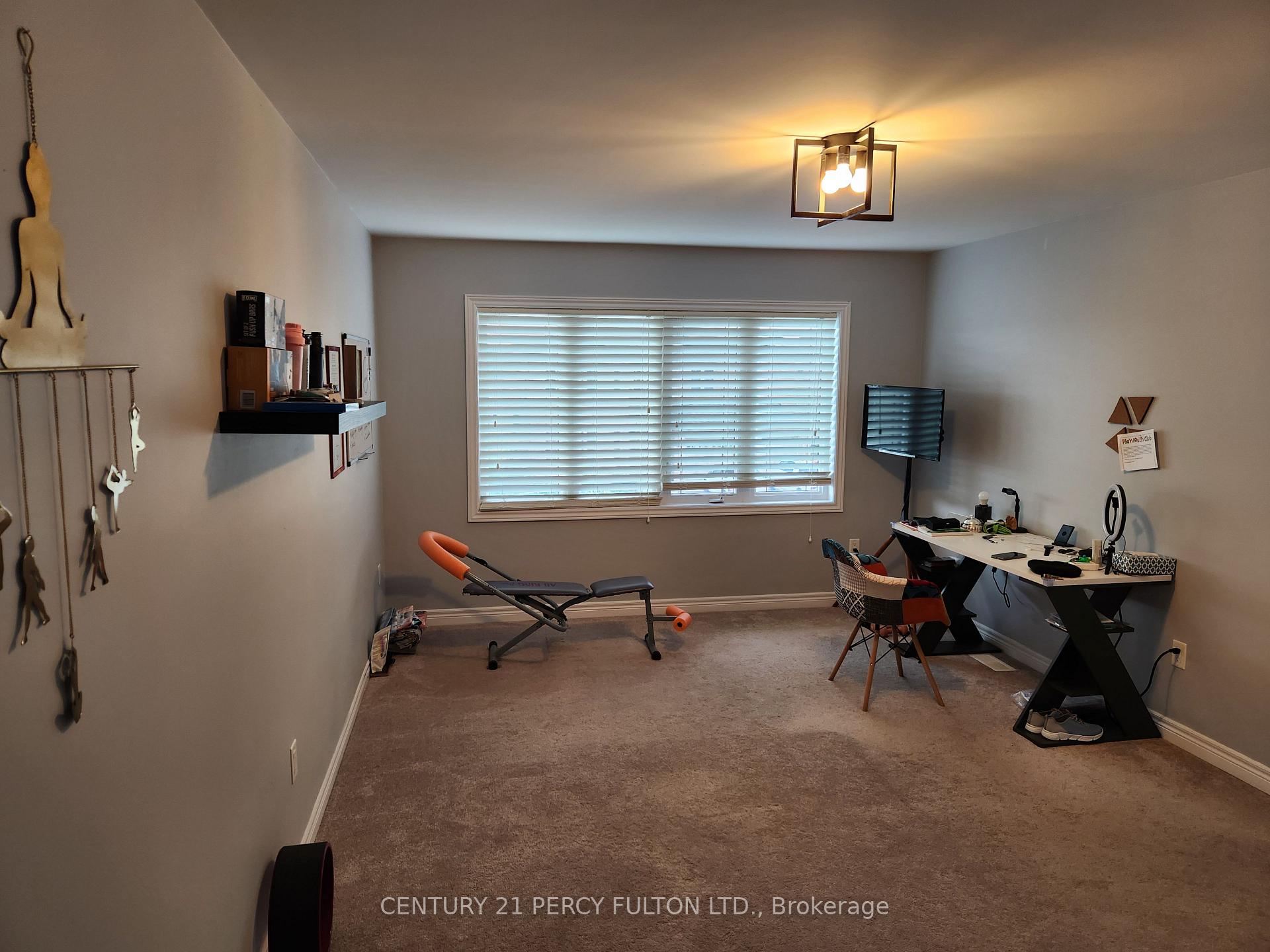 Photo 25 of 29 Pollock Avenue, Brock, Beaverton — HOMEH