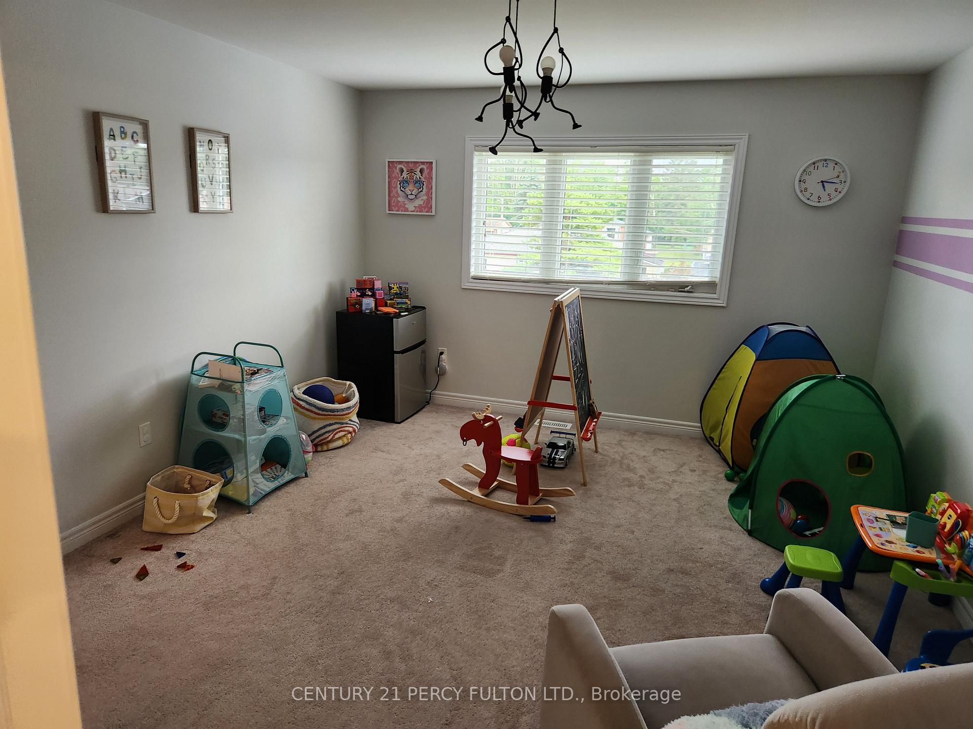 Photo 23 of 29 Pollock Avenue, Brock, Beaverton — HOMEH
