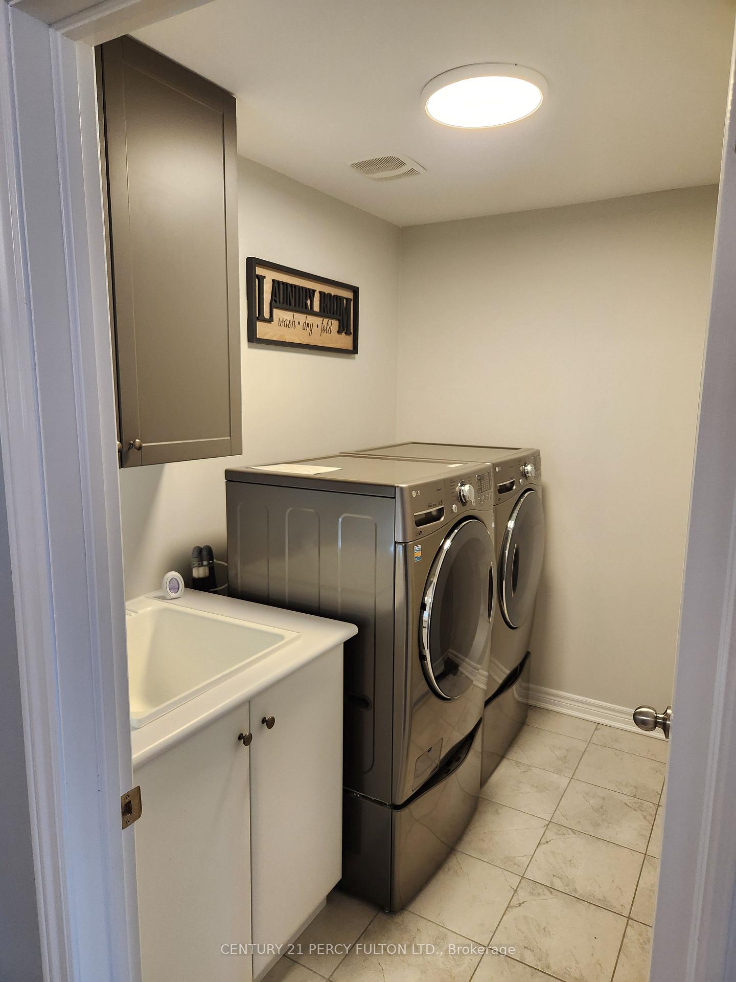 Photo 26 of 29 Pollock Avenue, Brock, Beaverton — HOMEH