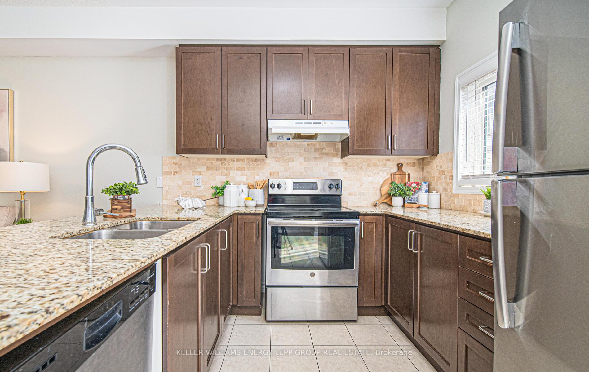 Photo 11 of 30 Kantium Way, Whitby, Pringle Creek — HOMEH