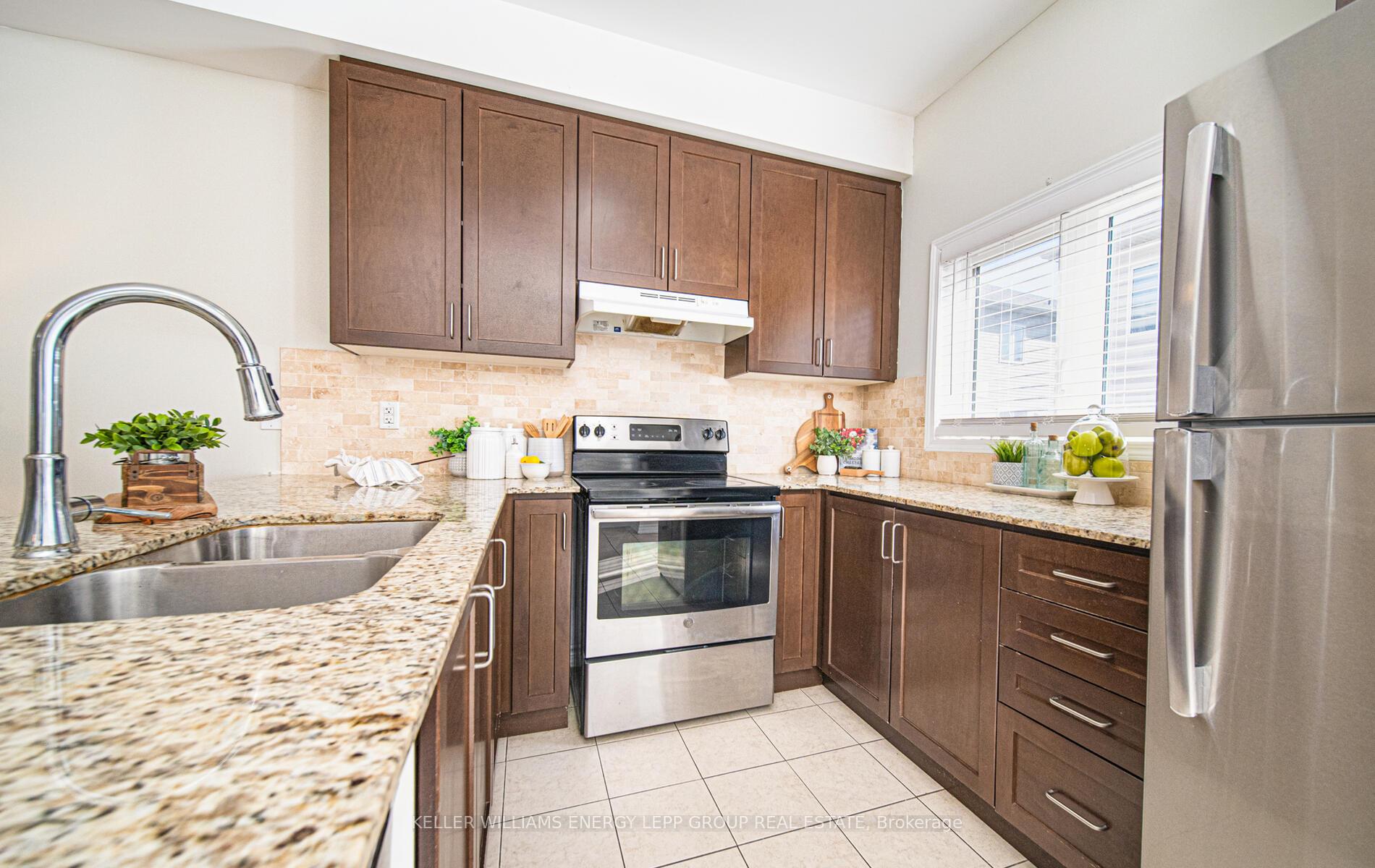 Photo 12 of 30 Kantium Way, Whitby, Pringle Creek — HOMEH