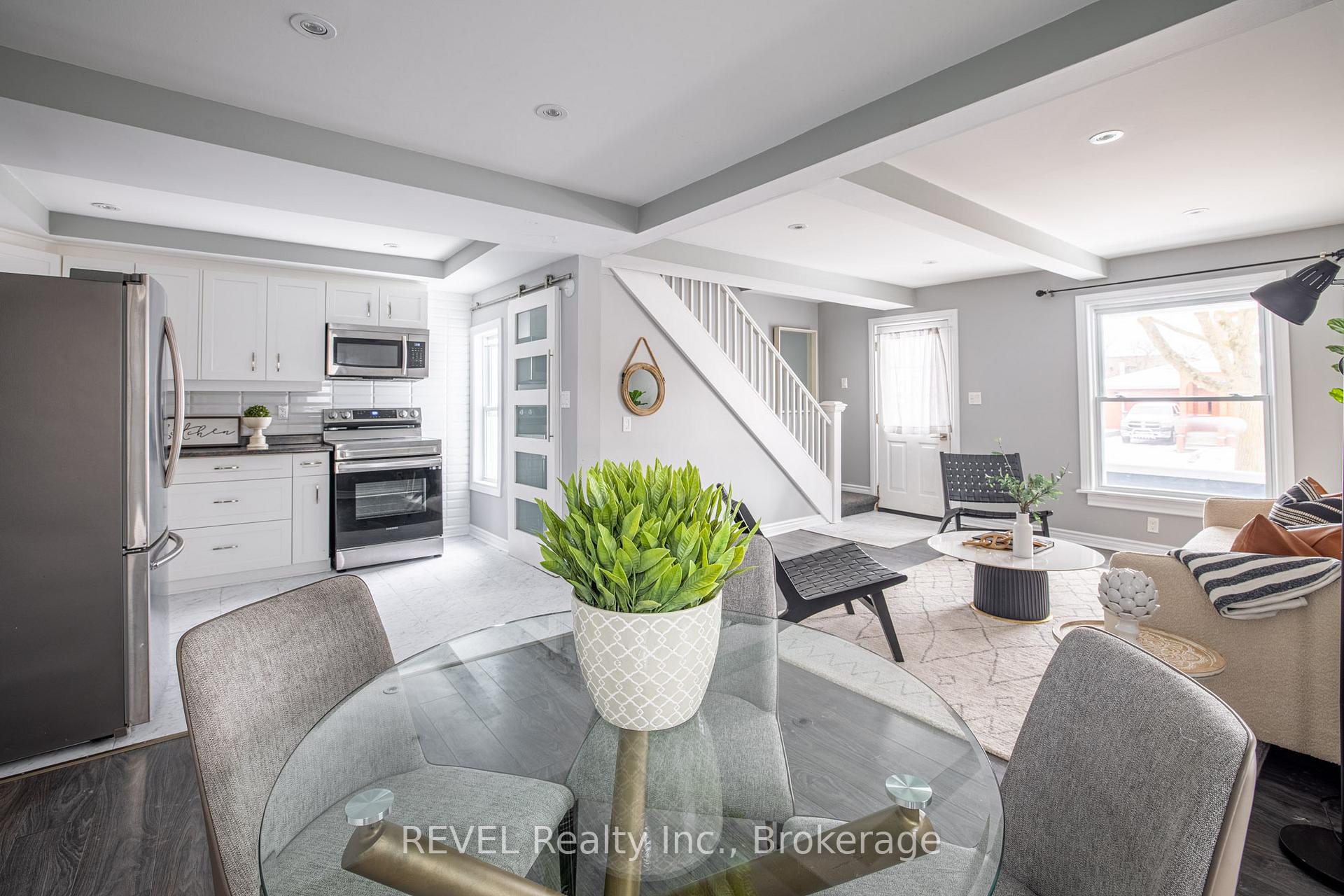 Photo 4 of 109 Garner Avenue, Welland, Welland Downtown — HOMEH