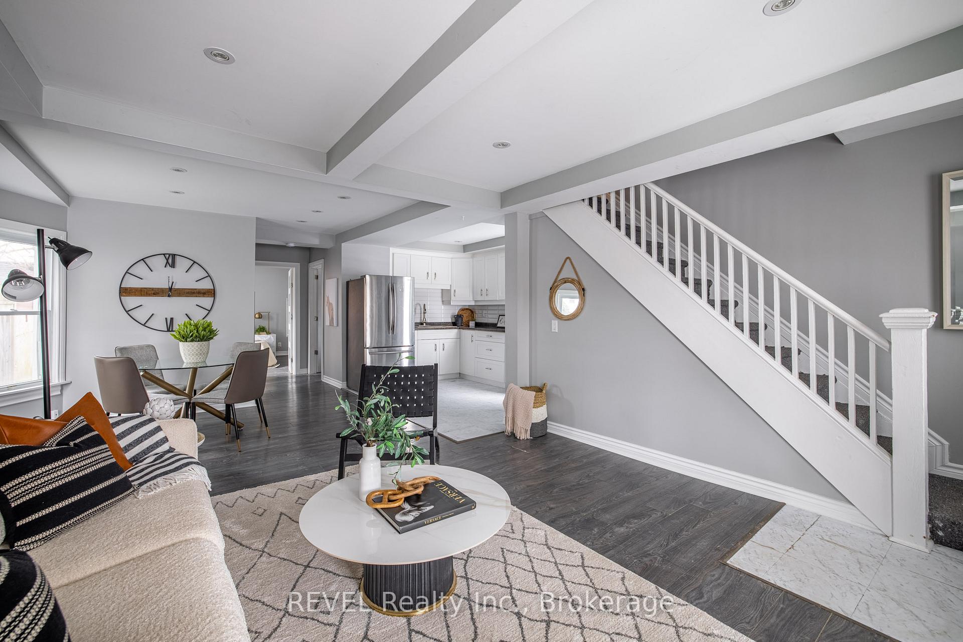 Photo 5 of 109 Garner Avenue, Welland, Welland Downtown — HOMEH