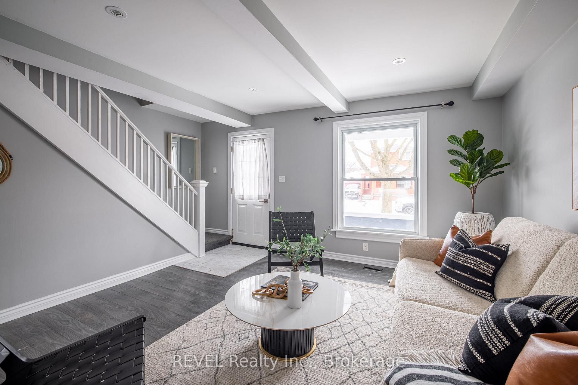 Photo 7 of 109 Garner Avenue, Welland, Welland Downtown — HOMEH