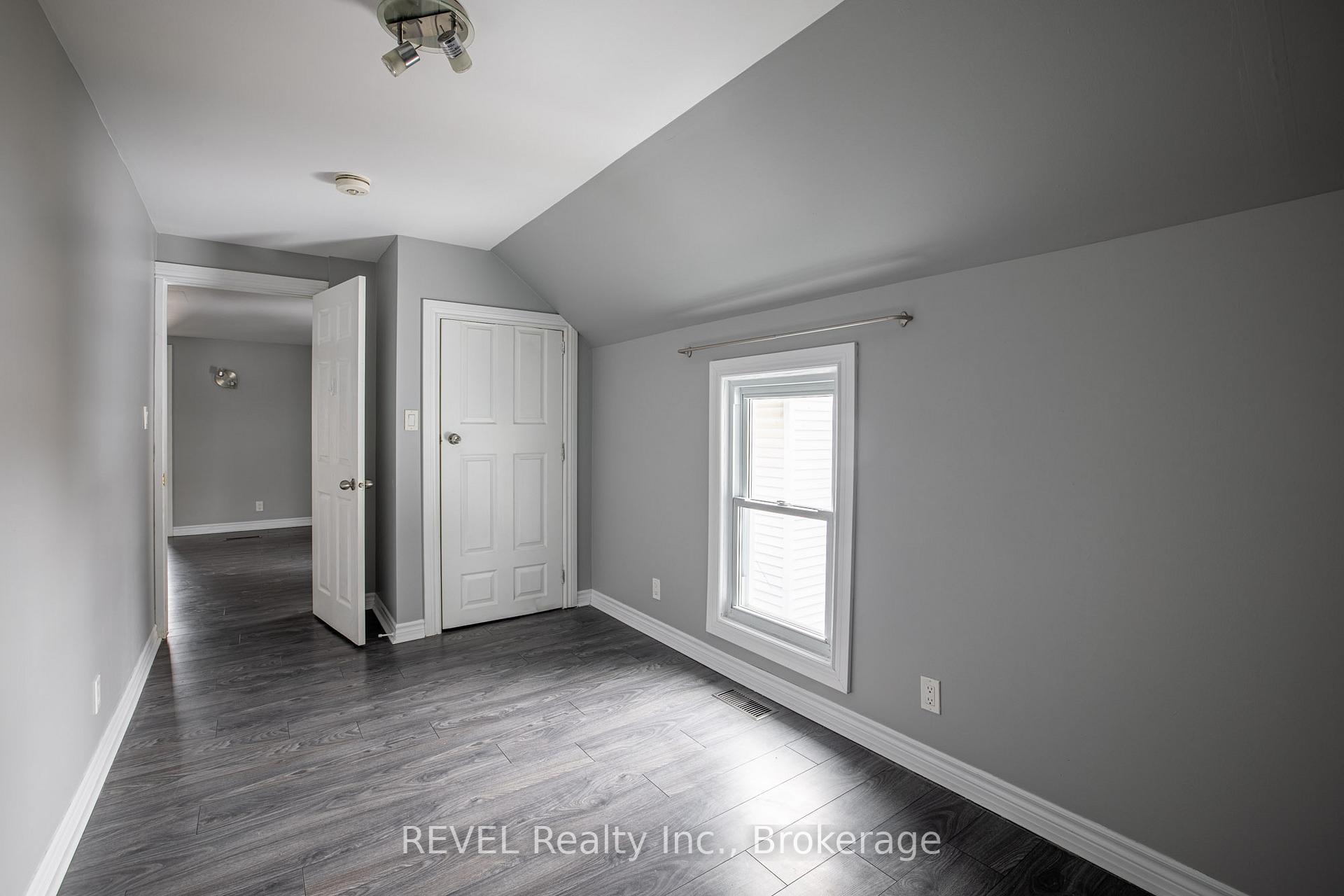 Photo 21 of 109 Garner Avenue, Welland, Welland Downtown — HOMEH