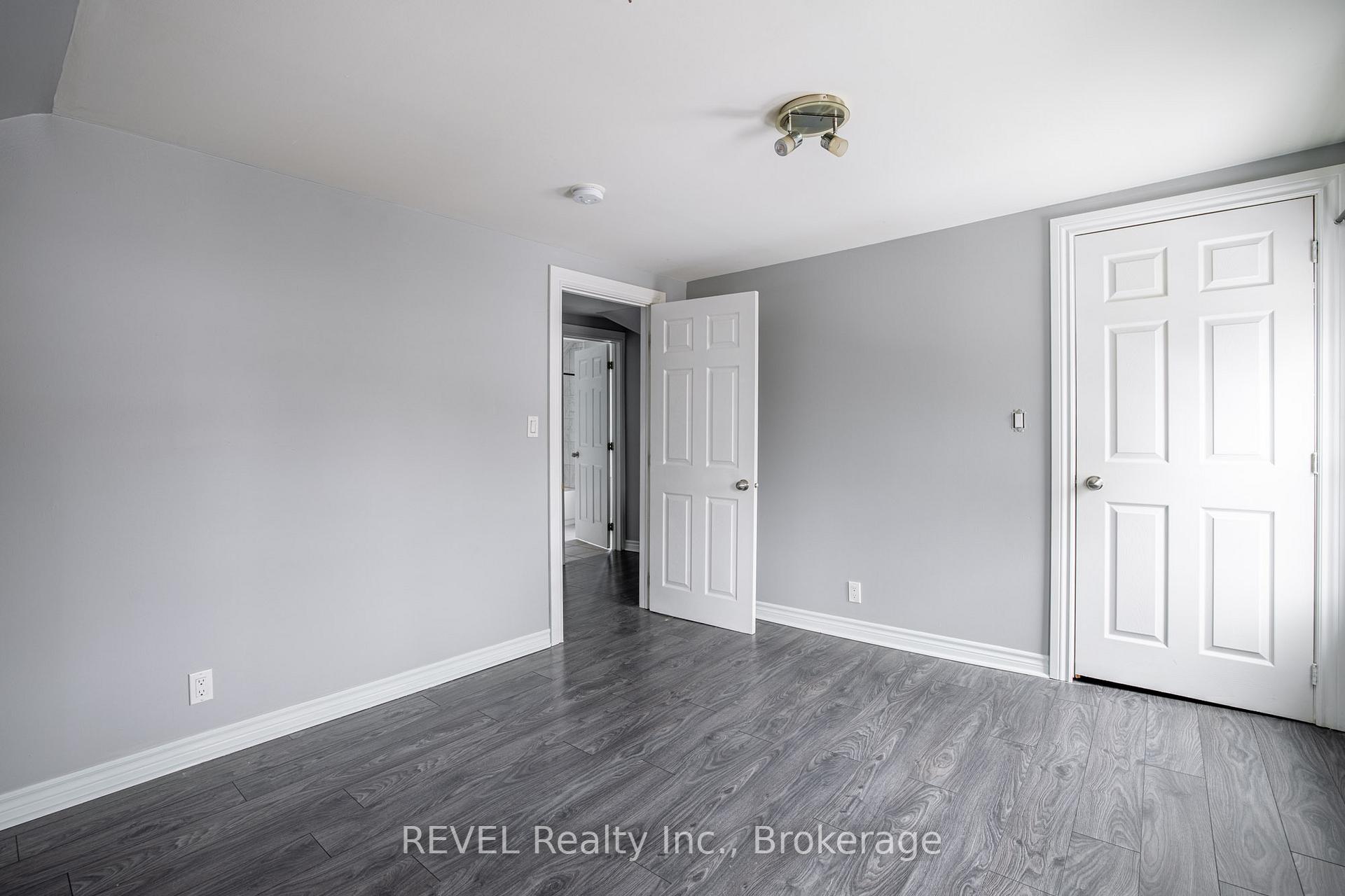 Photo 24 of 109 Garner Avenue, Welland, Welland Downtown — HOMEH