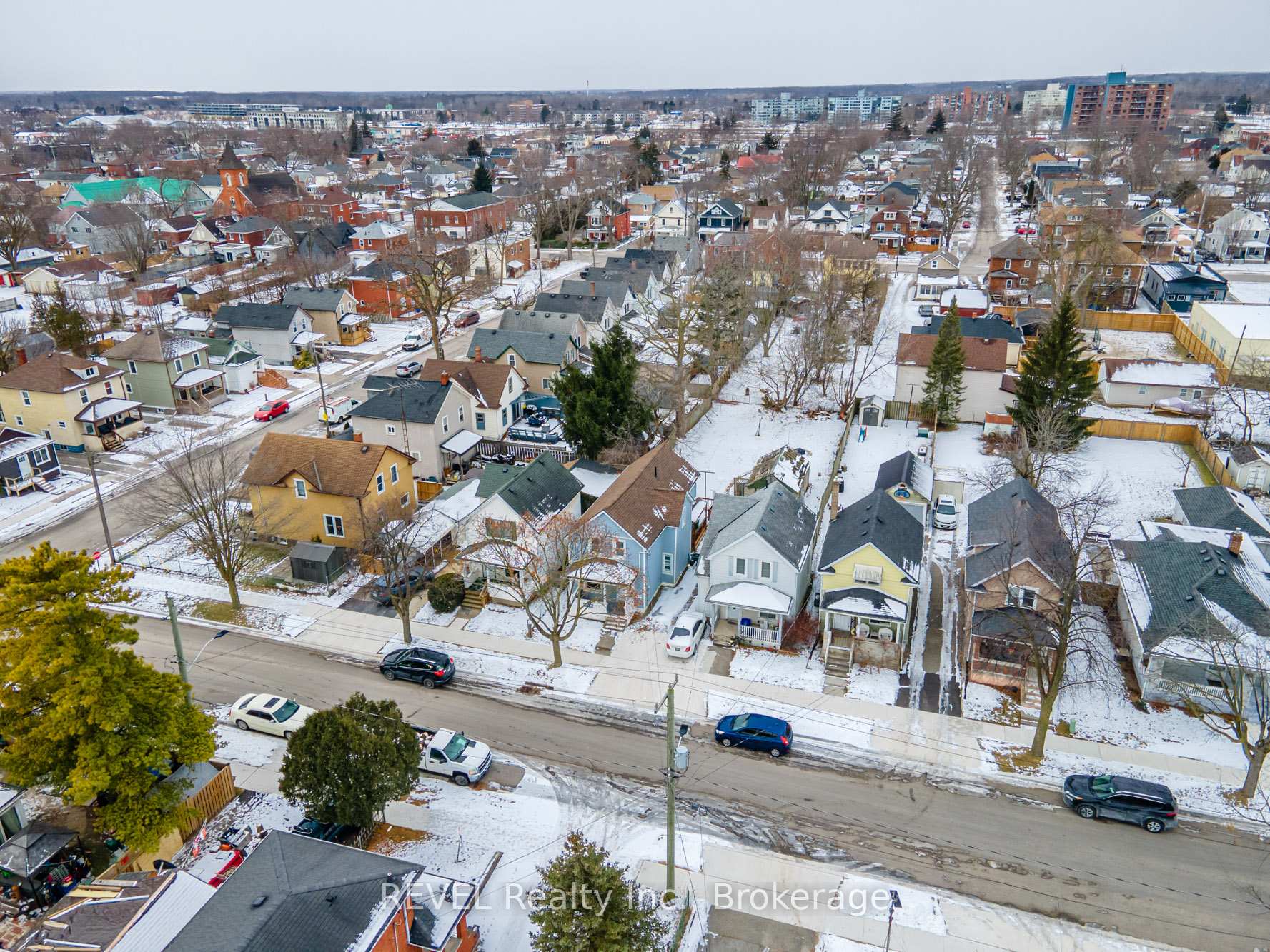 Photo 32 of 109 Garner Avenue, Welland, Welland Downtown — HOMEH