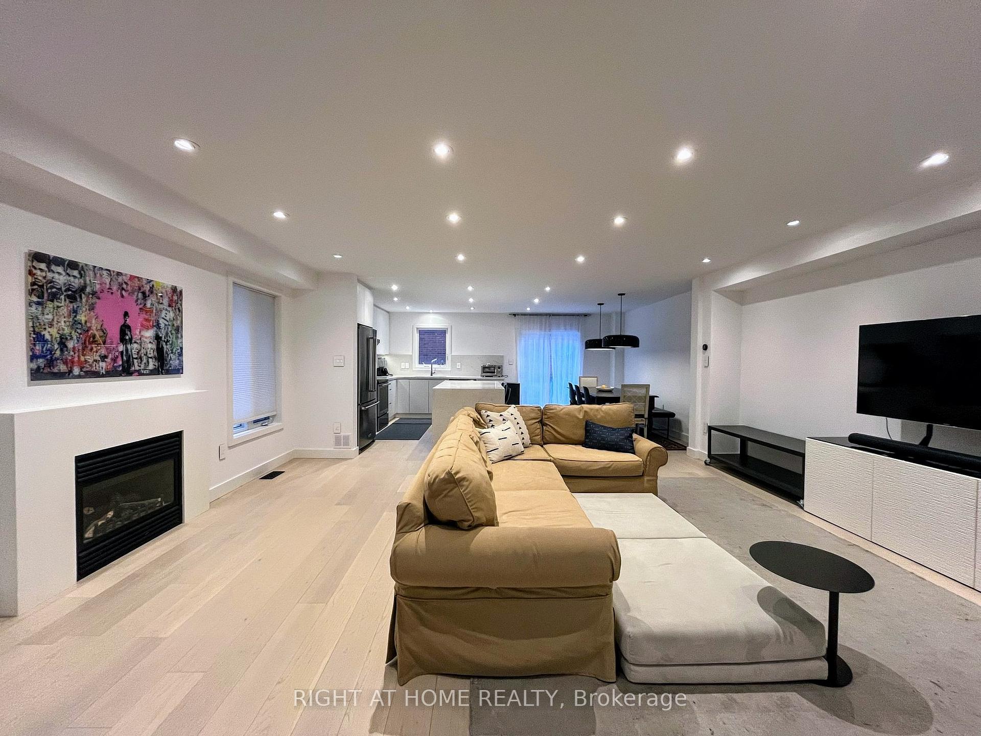 Photo 4 of 4 Lealinds Road, Vaughan, Patterson — HOMEH