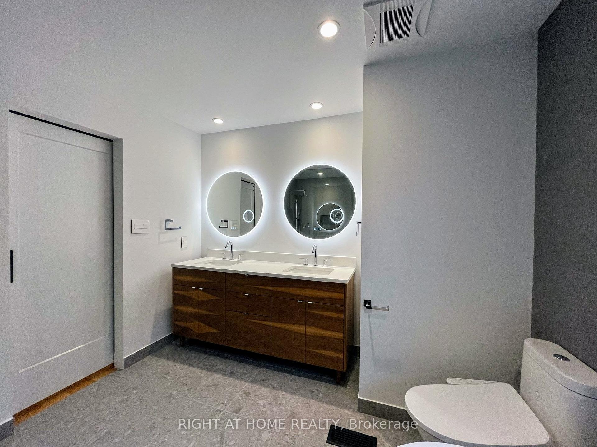 Photo 13 of 4 Lealinds Road, Vaughan, Patterson — HOMEH