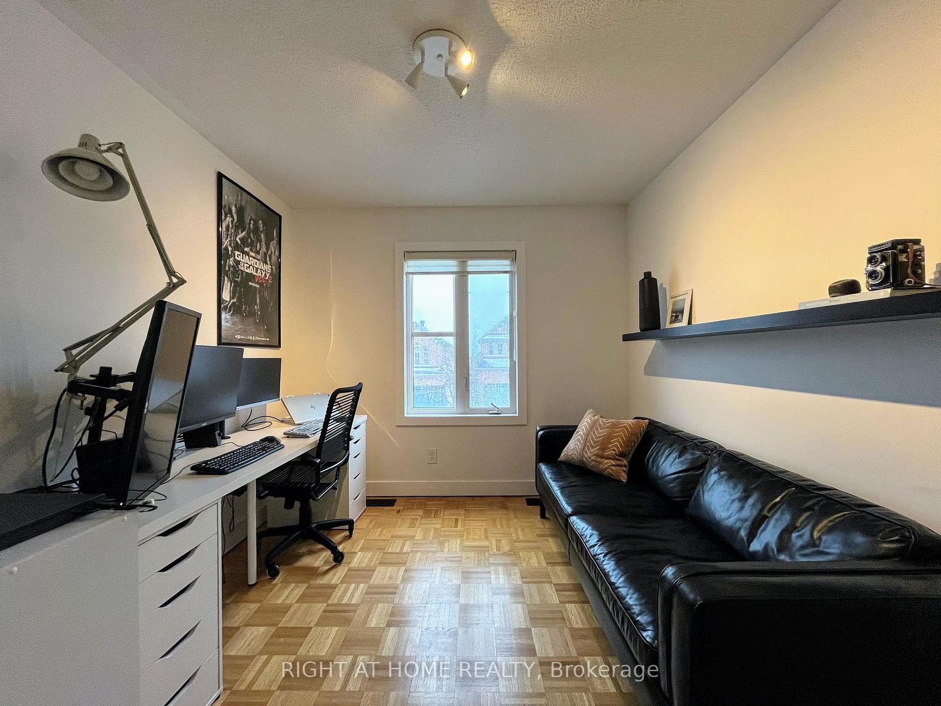Photo 16 of 4 Lealinds Road, Vaughan, Patterson — HOMEH