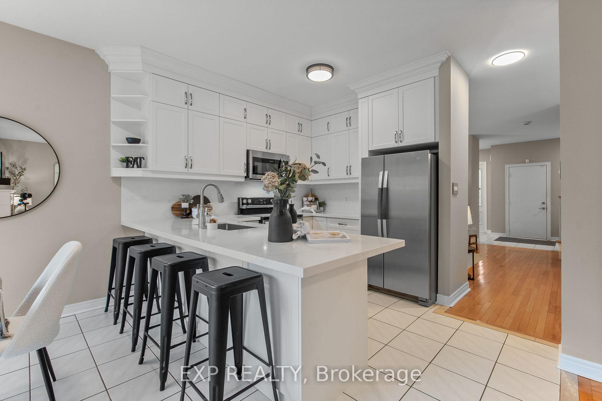 Photo 14 of 28 Divine Drive, Whitby, Rolling Acres — HOMEH