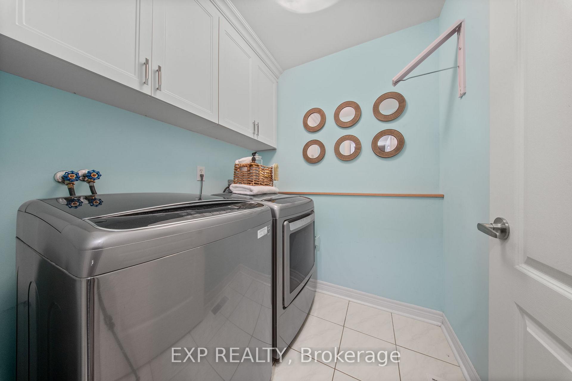 Photo 18 of 28 Divine Drive, Whitby, Rolling Acres — HOMEH