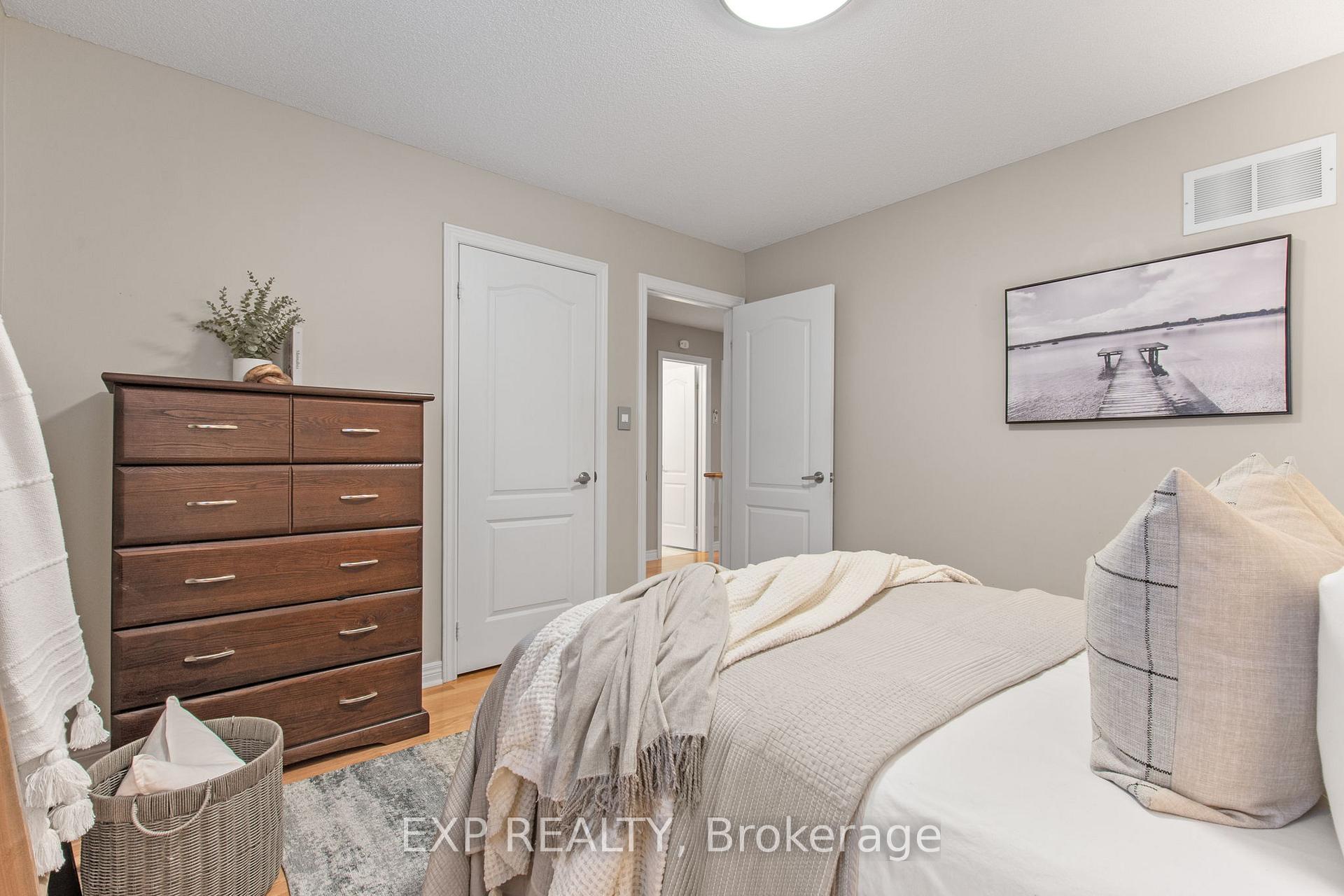 Photo 27 of 28 Divine Drive, Whitby, Rolling Acres — HOMEH