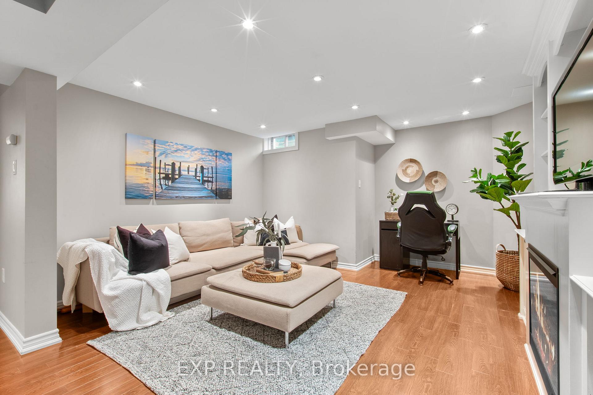 Photo 31 of 28 Divine Drive, Whitby, Rolling Acres — HOMEH