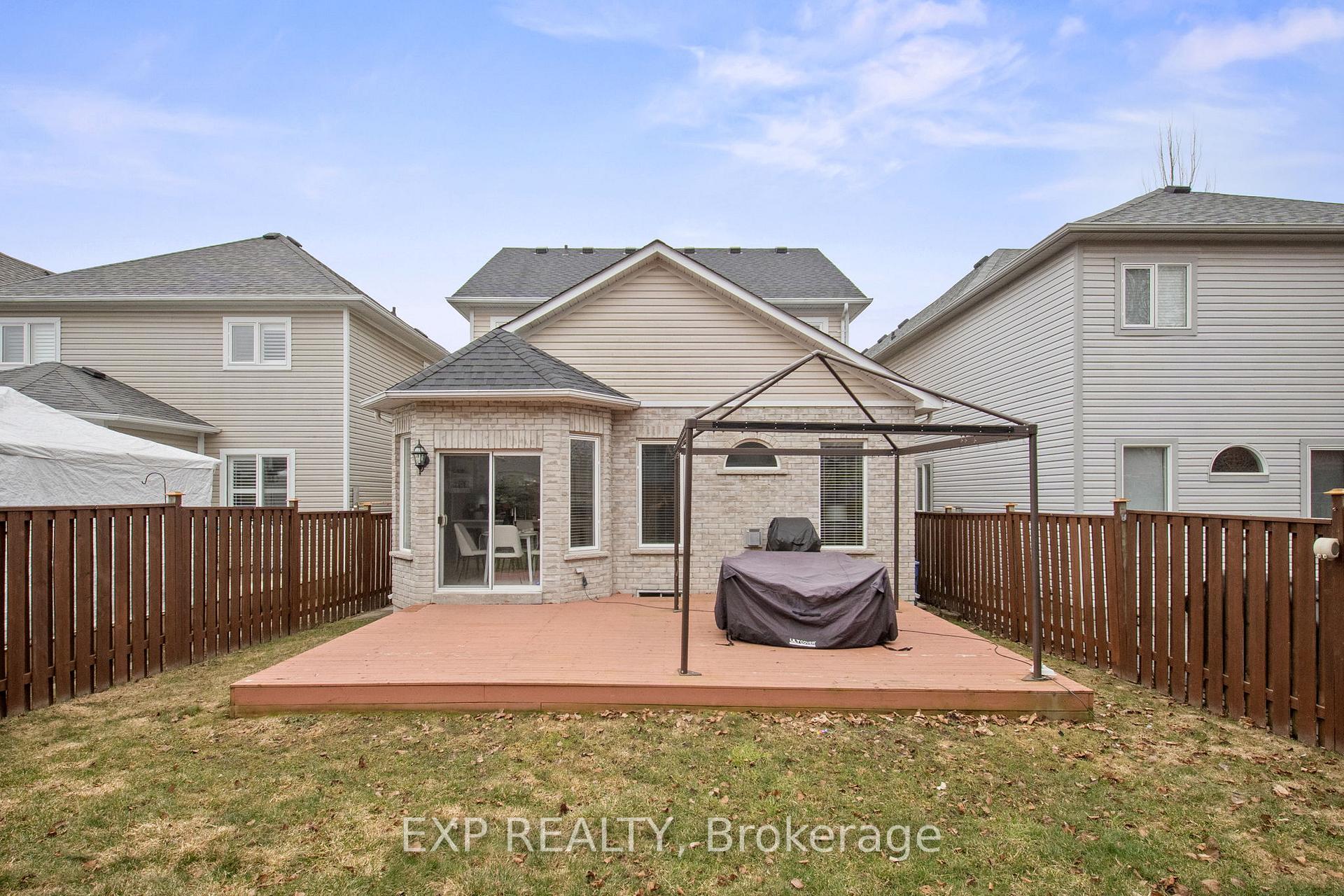 Photo 39 of 28 Divine Drive, Whitby, Rolling Acres — HOMEH