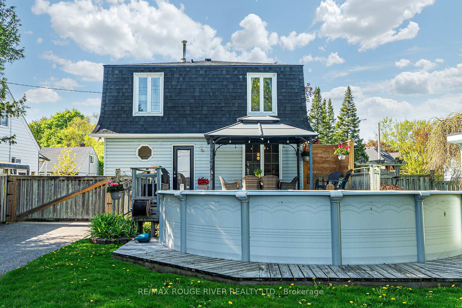 Photo 40 of 121 Exeter Road, Ajax, South East — HOMEH