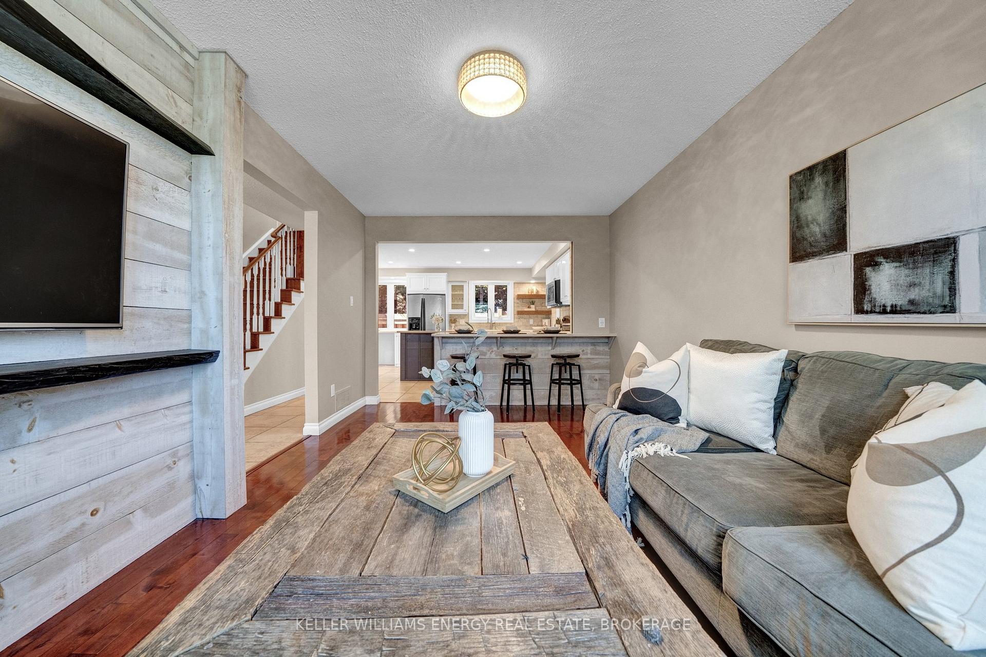Photo 9 of 410 Powell Road, Whitby, Blue Grass Meadows — HOMEH
