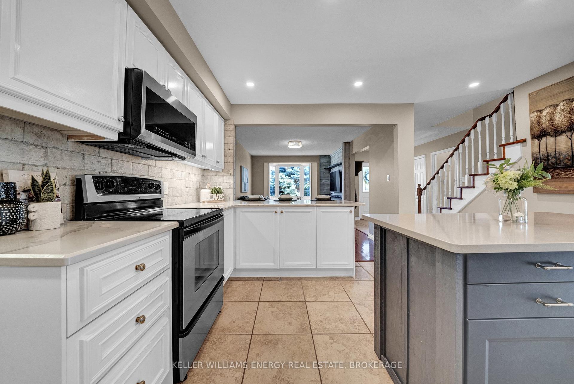 Photo 14 of 410 Powell Road, Whitby, Blue Grass Meadows — HOMEH