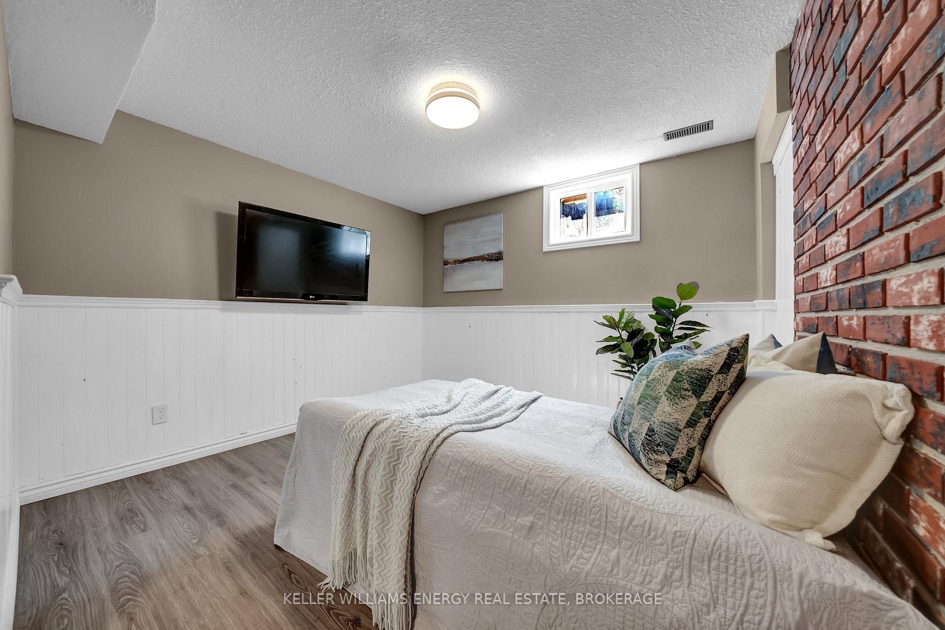 Photo 35 of 410 Powell Road, Whitby, Blue Grass Meadows — HOMEH