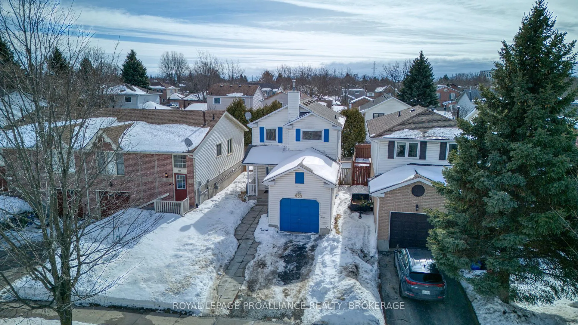 Photo 5 of 937 Killarney Crescent, Kingston, East Gardiners Rd — HOMEH