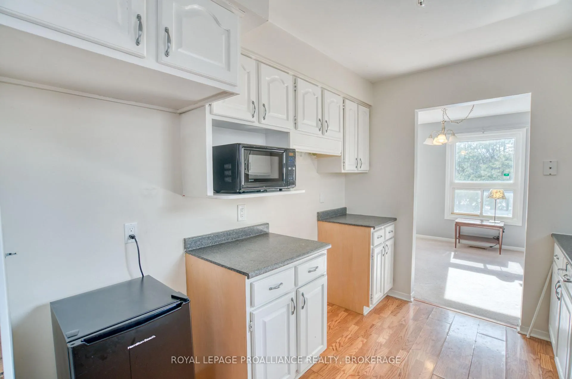 Photo 10 of 937 Killarney Crescent, Kingston, East Gardiners Rd — HOMEH