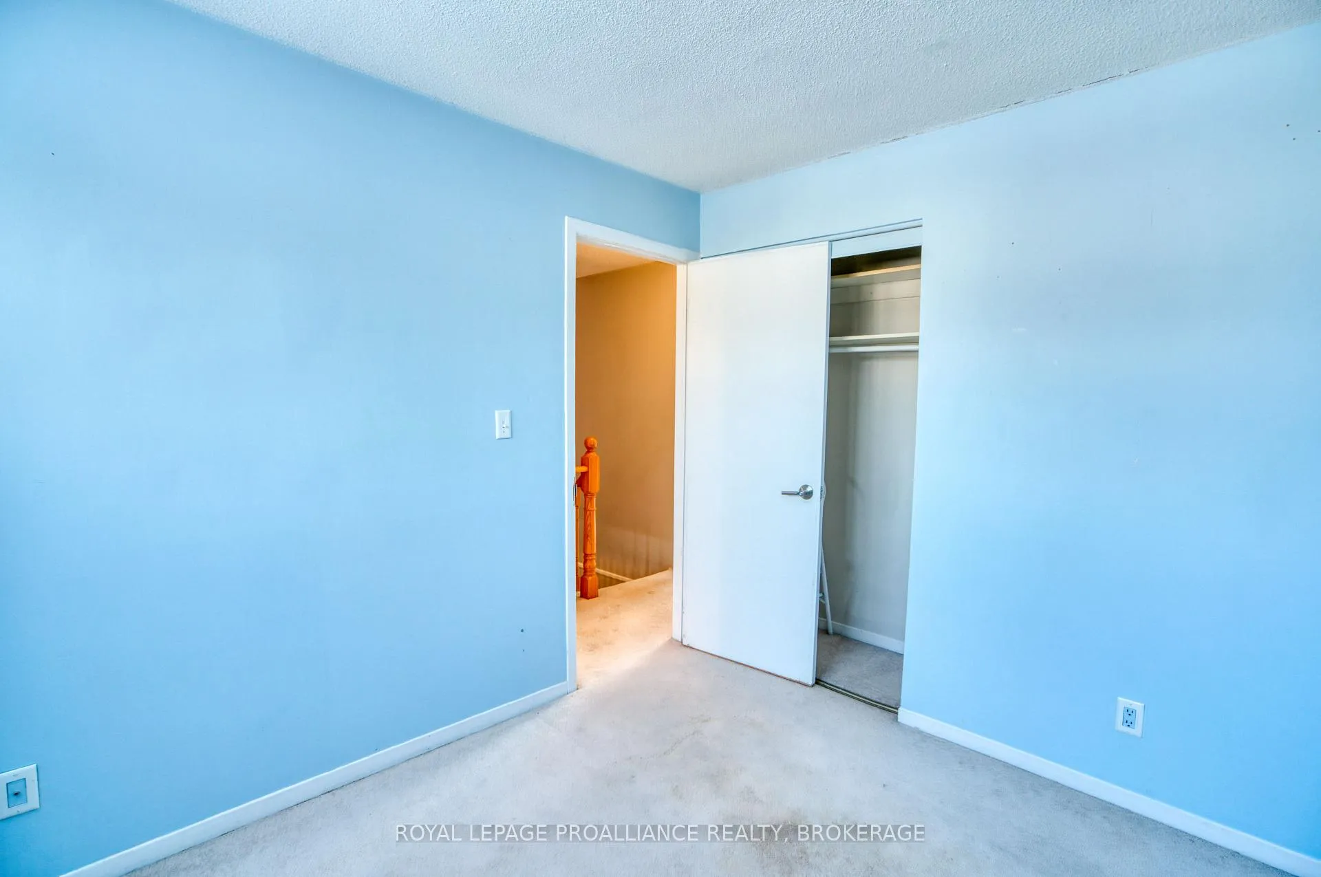 Photo 24 of 937 Killarney Crescent, Kingston, East Gardiners Rd — HOMEH